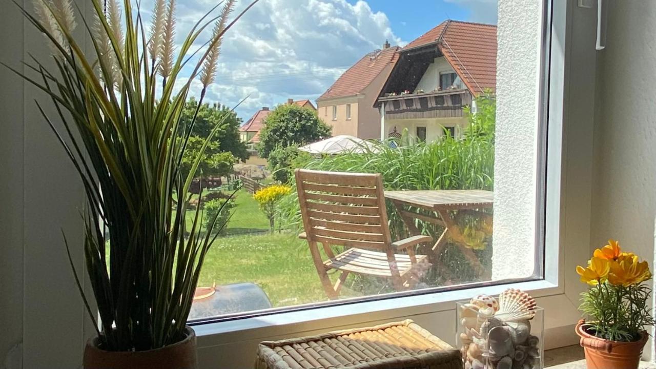 Ferienapartment Casa Heideblick mit Sonnenterrasse, Garten&Sicht auf die Heide Radeberg Exterior foto
