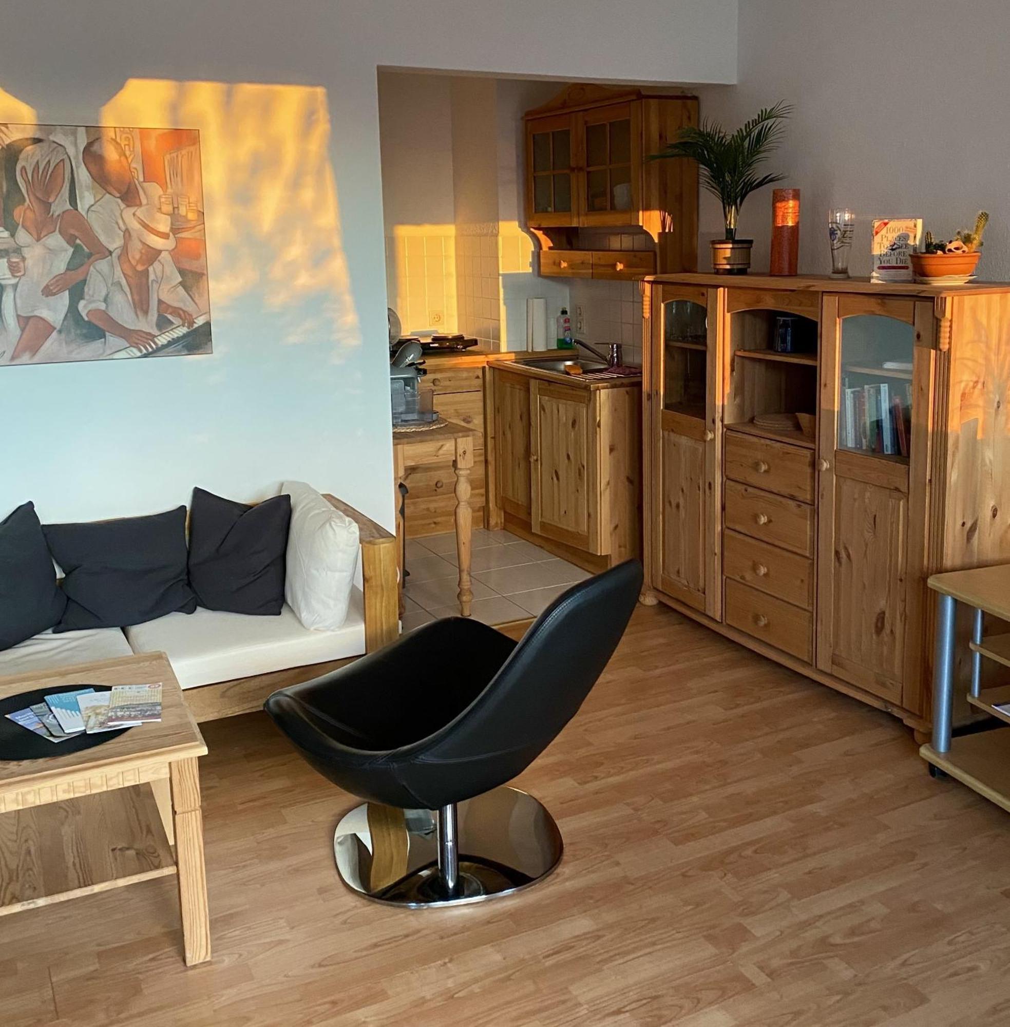 Ferienapartment Casa Heideblick mit Sonnenterrasse, Garten&Sicht auf die Heide Radeberg Exterior foto